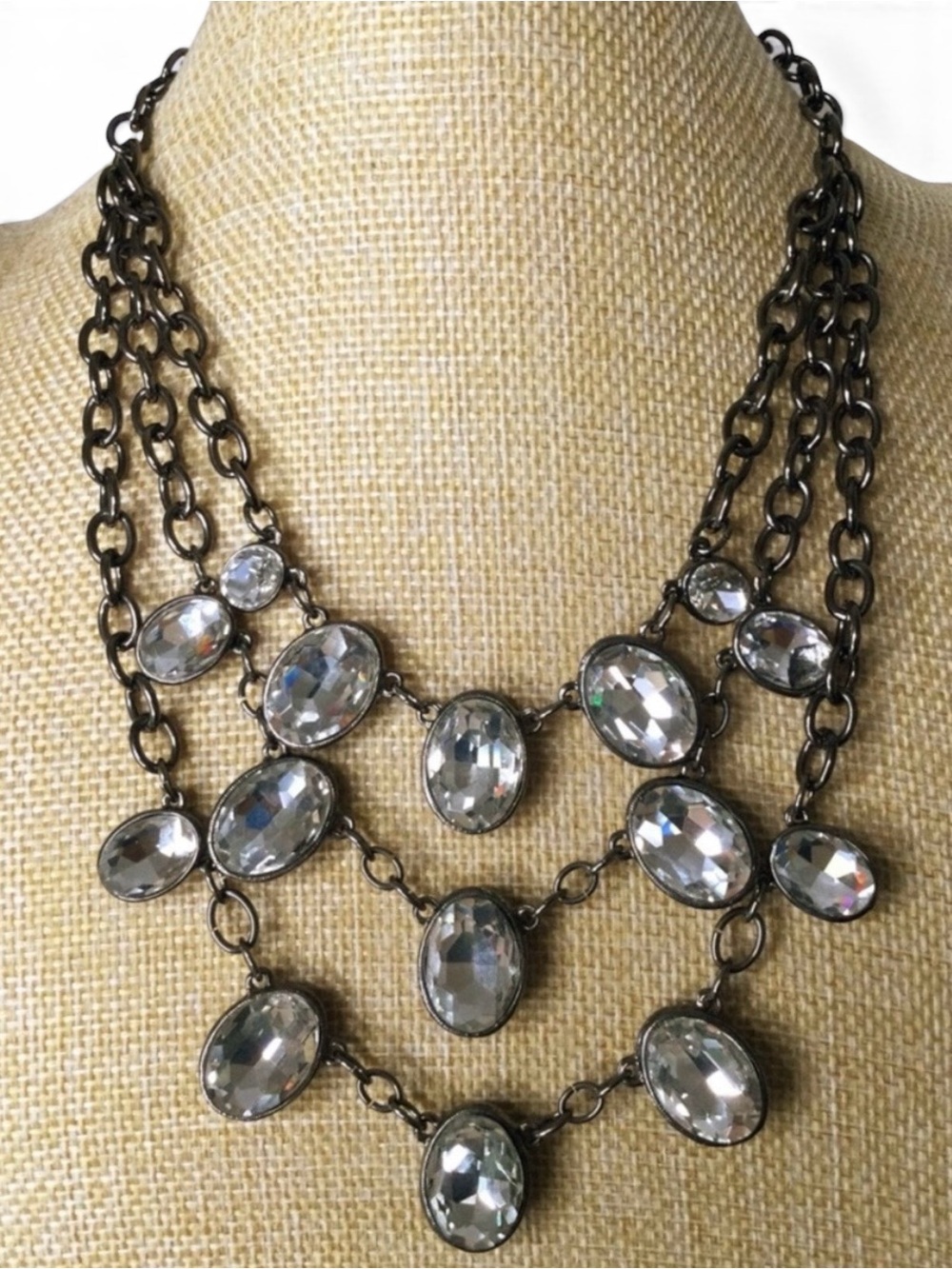 CHICO'S Gunmetal Multi-Layer Oval Crystal Statement Necklace - Picture 6 of 11